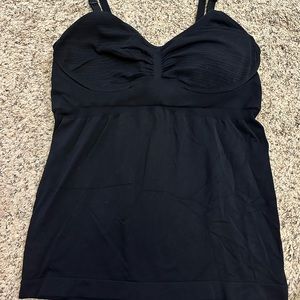 Kindred Sublime® Hands-Free Pumping & Nursing Tank. Size XL. Black